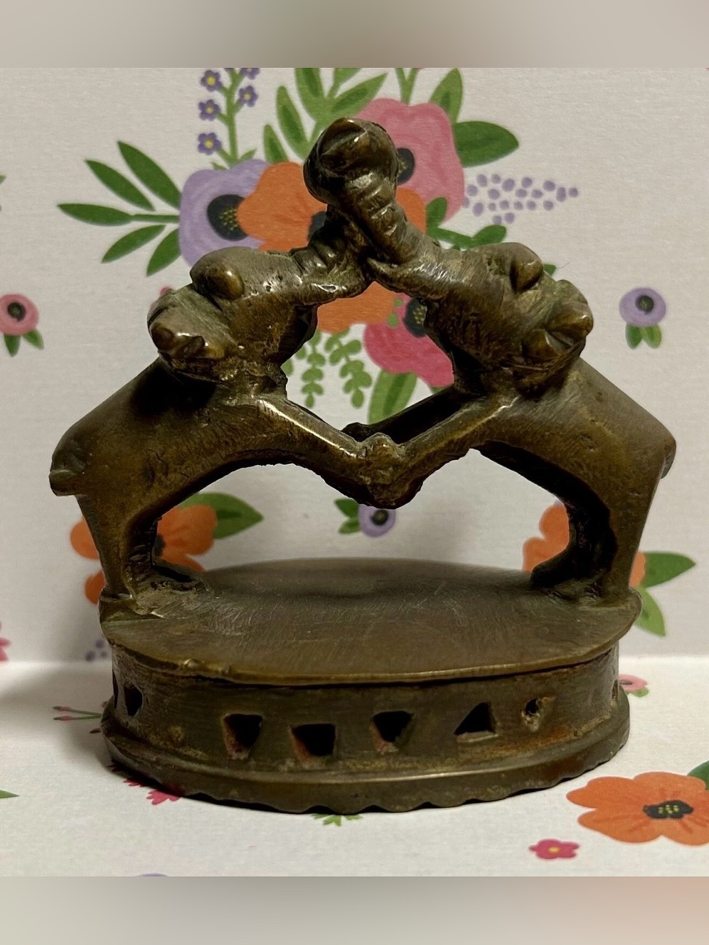 Brass Elephant Indian Islamic Elephant Statue Foot Scrubber For Royalty